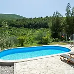 Pet Friendly In Semesterbostad *