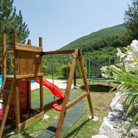 Будинок відпочинку Nice Home In Slime *